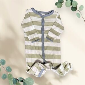 Carters baby zip-up footie fleece pajamas and cotton snap pajamas bundle.